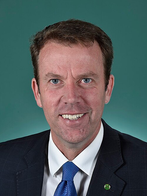 Official photo of Dan Tehan