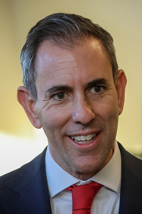 Official photo of Jim Chalmers