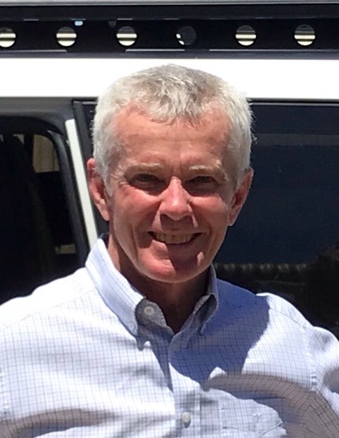Official photo of Malcolm Roberts