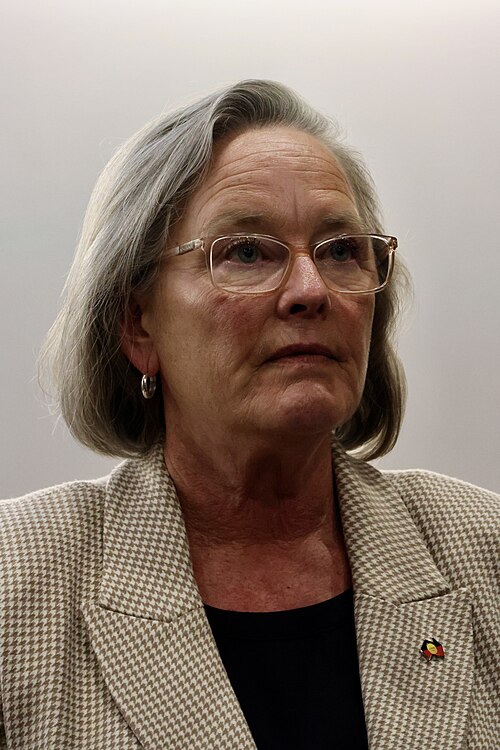Official photo of Karen Grogan
