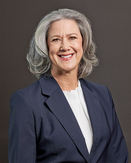 Official photo of Nicolette Boele