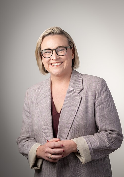 Official photo of Jo Briskey